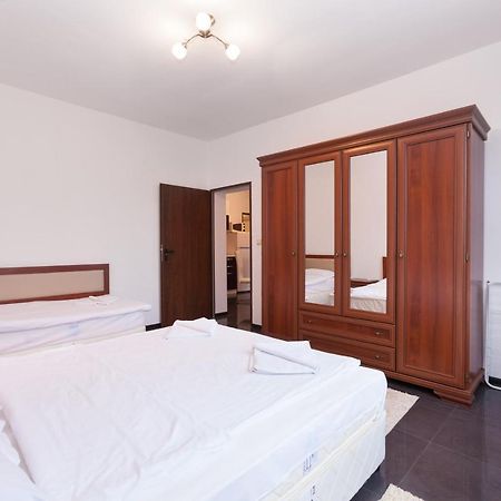 Central Beach Guest Rooms 布尔加斯 外观 照片