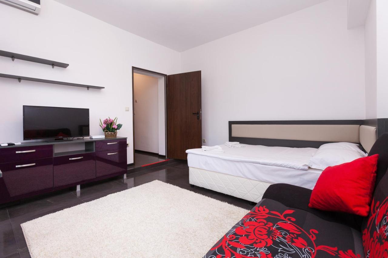 Central Beach Guest Rooms 布尔加斯 外观 照片