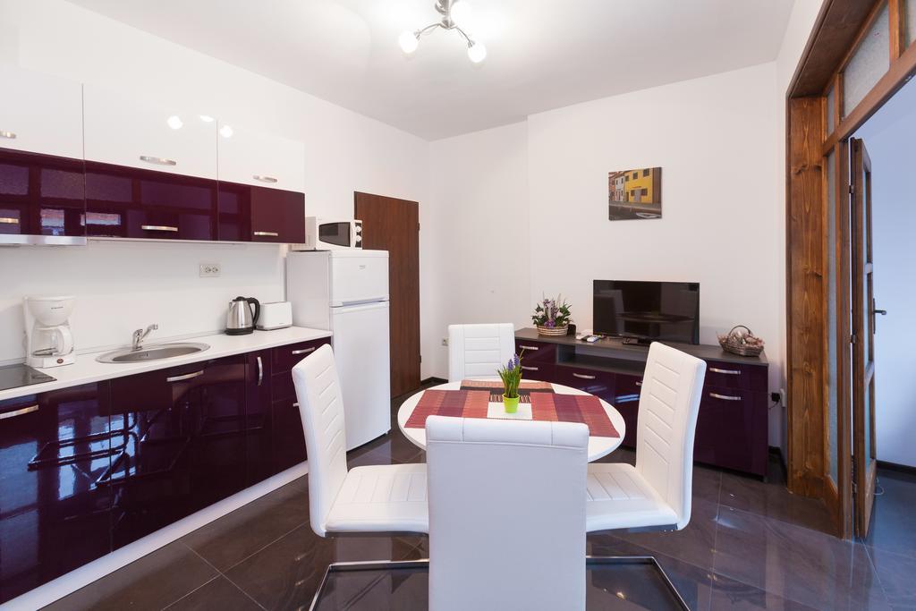 Central Beach Guest Rooms 布尔加斯 外观 照片
